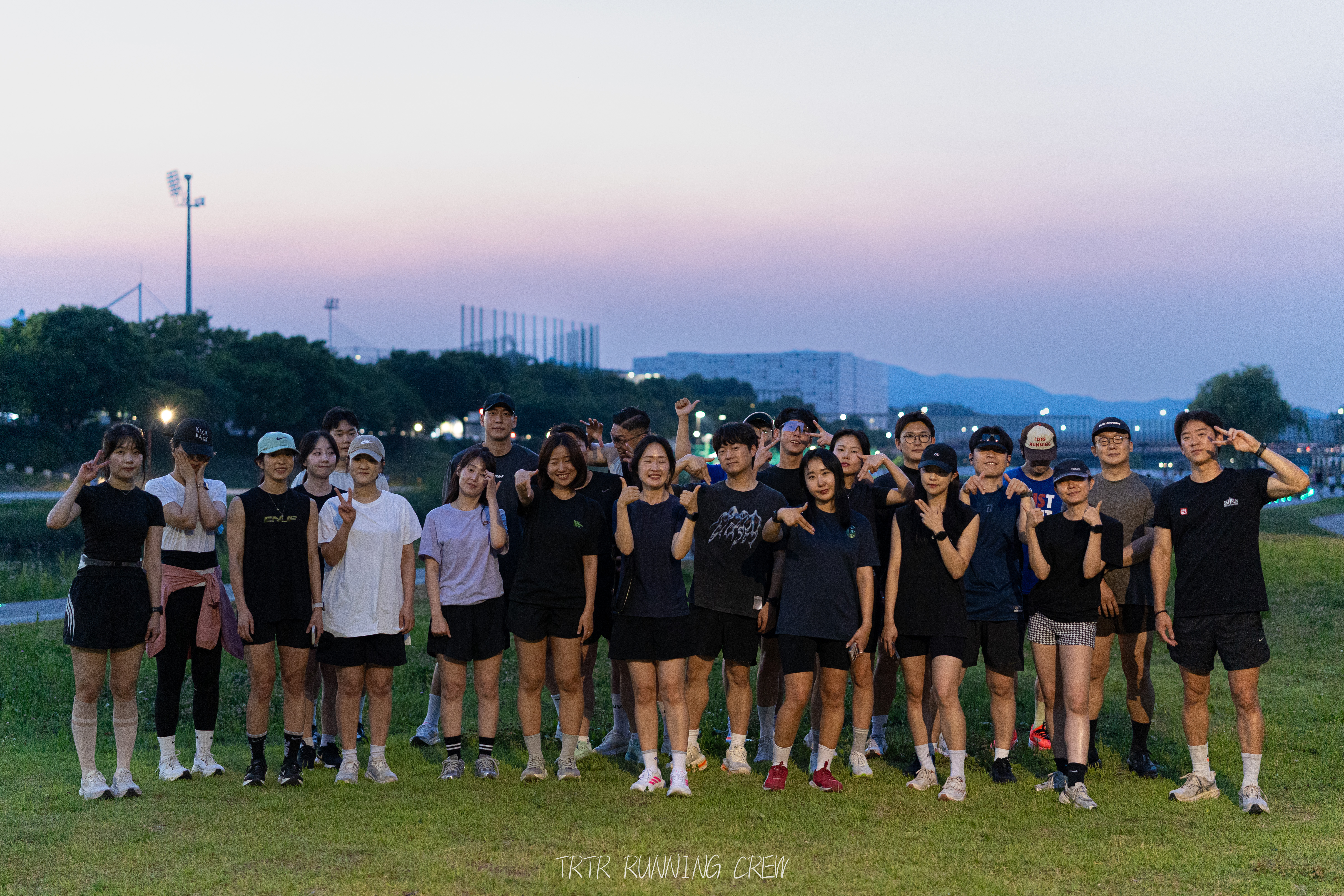 TRTR RUNNING CREW 러닝/자전거 대표 이미지 3